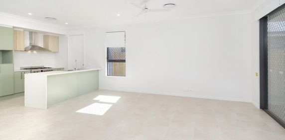 Stunning Brand New House for Rent in the Desirable Suburb of Pallara - Perfect for Families - Photo 2