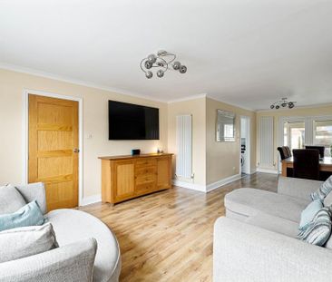 3 bedroom terraced house to rent - Photo 5