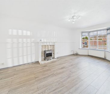 2 bedroom Town house to rent - Photo 3