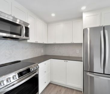 The Shoreland - Photo 2