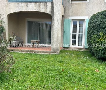 Location Appartement 2 pièces 34m² STE CECILE LES VIGNES 84290 - Photo 4