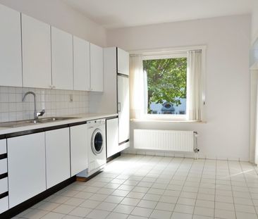 Appartement op aangename ligging - Photo 1