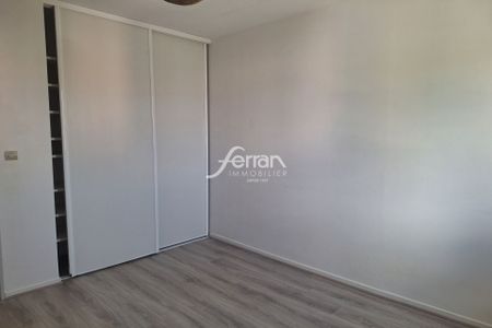 Location Appartement 3 pièces 65m² DRAGUIGNAN 83300 - Photo 5