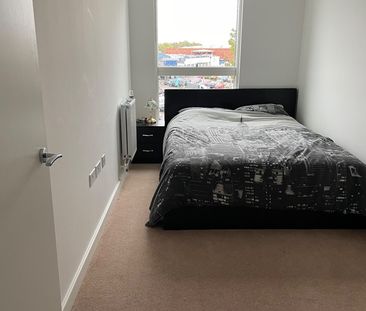 Room in a Shared Flat, Grand Union House, HA0 - Photo 2