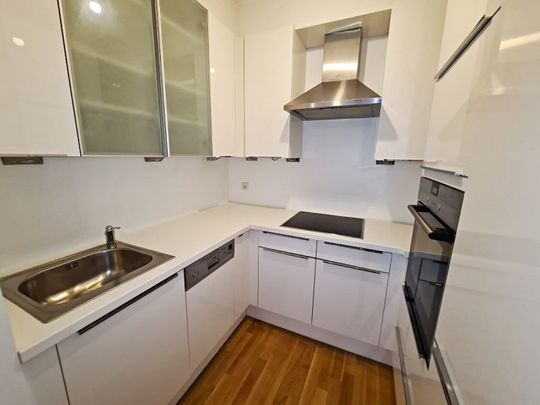 NUSSDORFER PLATZ, GREINERGASSE, gepflegte 74 m2 Neubau mit 22 m2 Terrasse, 2 Zimmer, Komplettküche, Parketten, Wannenbad, Garagenplatz - Foto 1