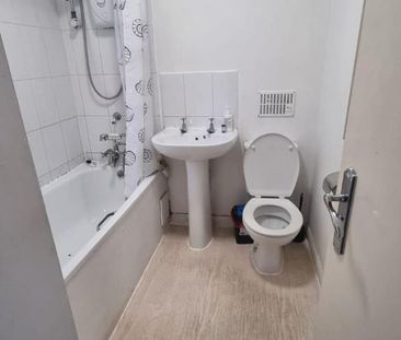 1 bedroom in a house share to rent - Photo 6