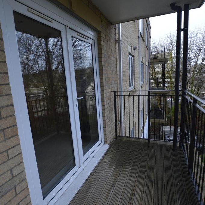 2 bedroom flat to rent - Photo 1