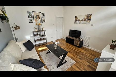 2 bedroom terraced house to rent - Photo 3