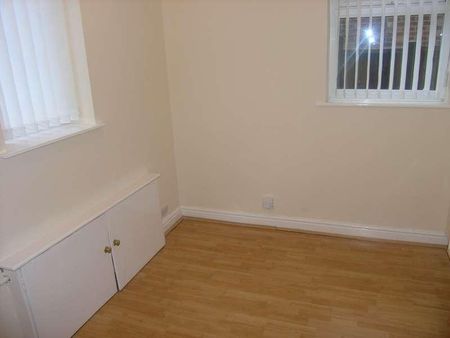 Downham Avenue, Culcheth, WA3 - Photo 2