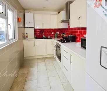 3 bedroom terraced house to rent - Photo 4