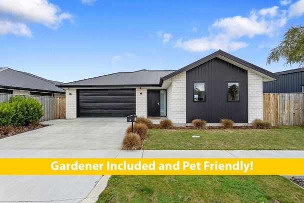 Lovely 3 bedroom family home in Silverstream! - Photo 1