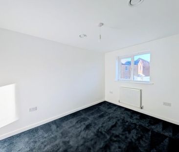 3 bedroom detached house to rent - Photo 3