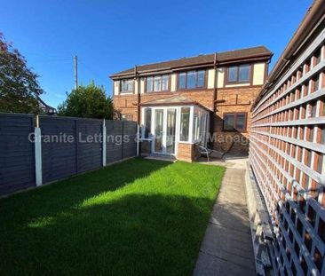 Longcroft Grove, Audenshaw, Manchester, M34 - Photo 1