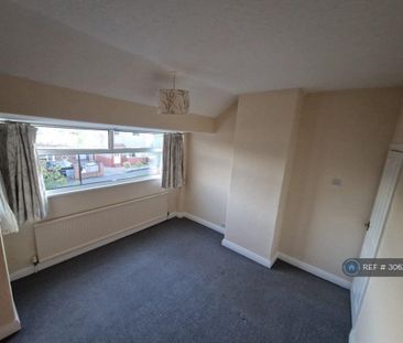 2 bedroom semi-detached house to rent - Photo 2