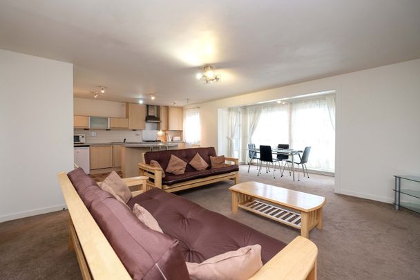 2 Bed Flat, Chesser Crescent, EH14 - Photo 1