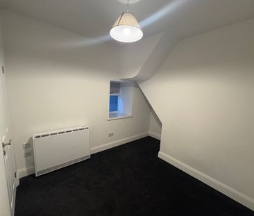 Rear Flat, Woodfield Street, Morriston, SA6 8BW - Photo 1