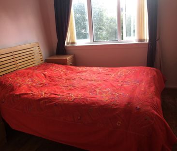 2 Bed Flat, Hutchison Road, EH14 - Photo 4