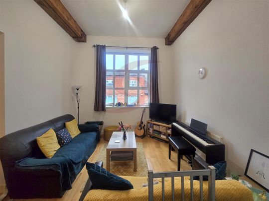 Western Road, LE3, Leicester - Photo 1