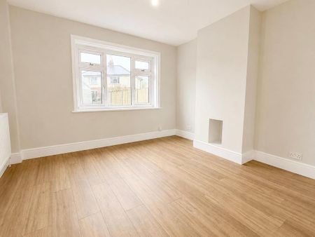 4 bedroom terraced house to rent - Photo 2