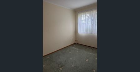 Most convenient location | In Zone for GWSC & Glen Waverly Primary | Long or short term lease. - Photo 4