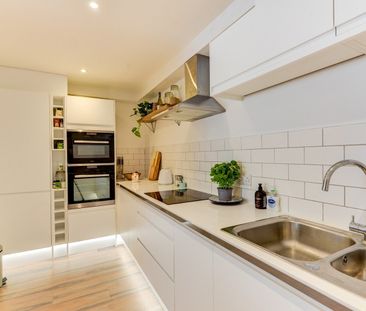 2 Bed Flat, Vine Street, BN1 - Photo 6