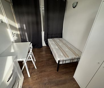 Room in a Shared House, Roxeth Hill, HA2 - Photo 1