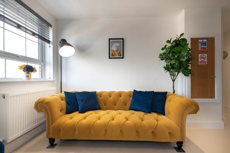 2 Bed Flat, Atlantic Mansion, SO14 - Photo 2