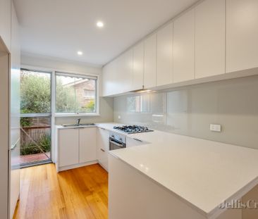 3/7 Lyndhurst Crescent, Hawthorn - Photo 3