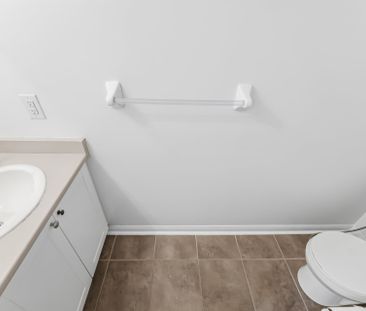 For Lease - 2891 Rio Court Unit# 72, Mississauga, Ontario - Photo 5