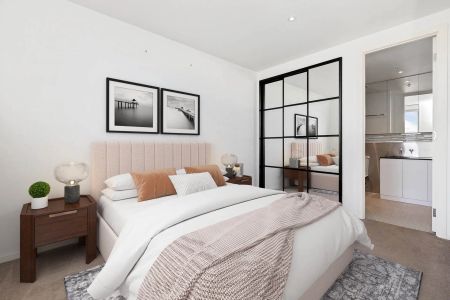 Modern and Spacious Apartment in the Heart of St Kilda - Photo 4