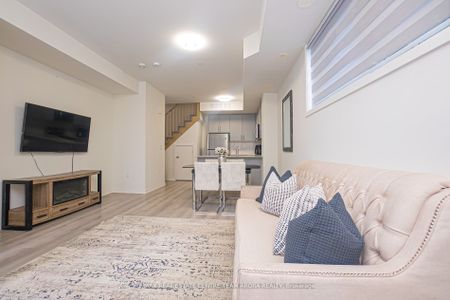 For Lease - 3429 Ridgeway Drive Unit# 1, Mississauga, Ontario - Photo 3