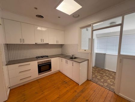 8/70 Rosanna St, Carnegie VIC 3163 - Apartment For Rent | Domain - Photo 3