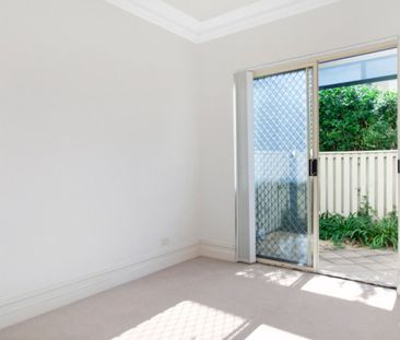 2/75 West Esplanade, Manly NSW 2095 - Apartment For Rent | Domain - Photo 1