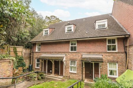 2 bedroom maisonette to rent - Photo 5