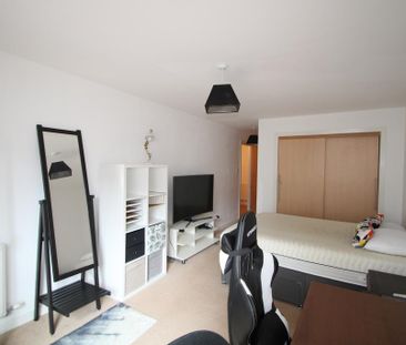 2 bedroom flat to rent - Photo 5