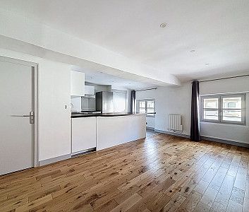 T2 - LYON 6 - Photo 2