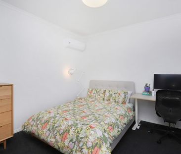 FABULOUS FAMILY HOME IN ENVIABLE LOCATION! - Photo 2