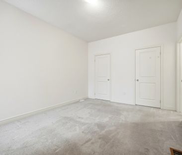 For Lease - 109 Fruitvale Circle, Brampton, Ontario - Photo 4