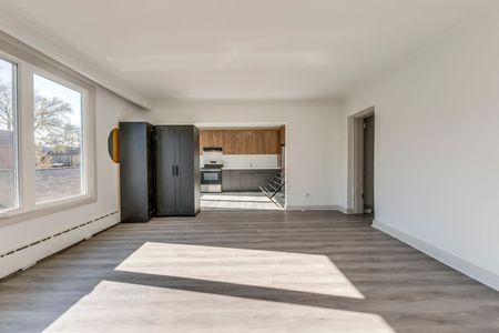 For Lease - 362 Royal York Road Unit# 2, Toronto, Ontario - Photo 3