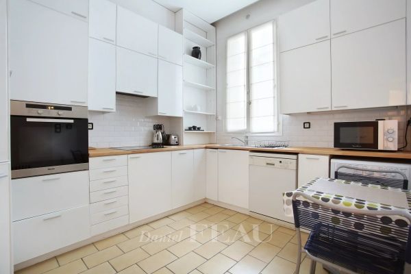 Appartement à louer à Paris 8Ème - Photo 1