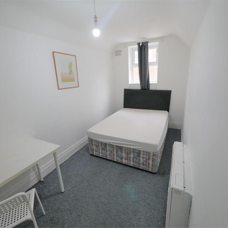 6 bedroom house share to rent - Photo 1
