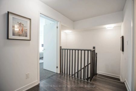 Condo Townhouse For Lease | W9248686 - Photo 5