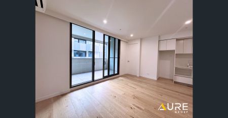 Your Urban Cosy Home with Double Ensuites Awaits in South Melbourne - Photo 2