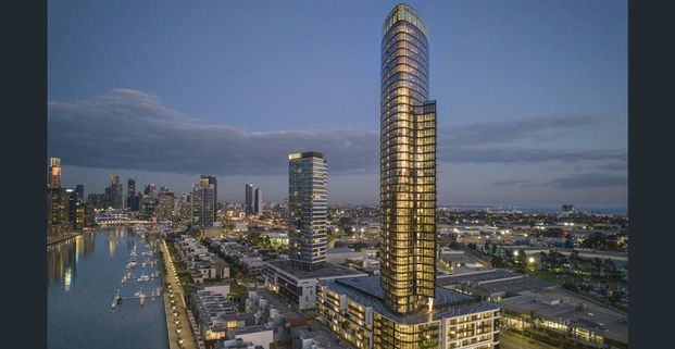 Dockland Apartment with Great Views - Photo 1