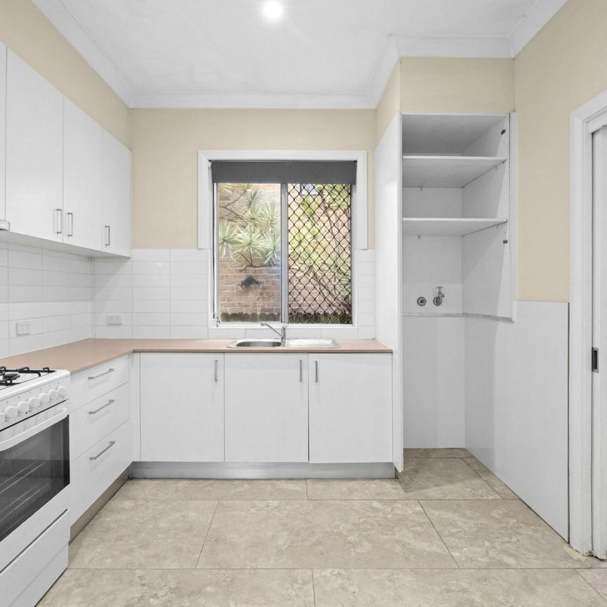 Narrabeen, 1/1247 Pittwater Road - Photo 1