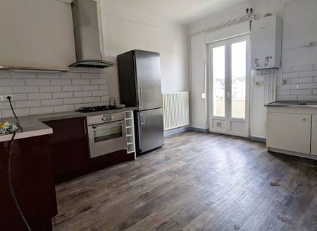 Appartement 2 pièces 54 m² avec 2 balcons à louer à Metz Gare, - Photo 4