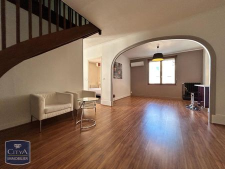 Location Appartement 4 pièces 87m² VILLEFRANCHE SUR SAONE 69400 - Photo 3