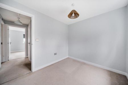 3 bedroom detached house to rent - Photo 4