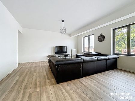 Appartement te huur - Foto 2