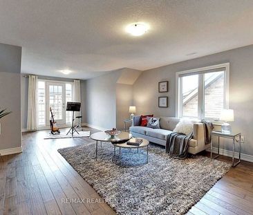 For Lease - 18 Love Court Unit# 3rd Floor Bedroom, Richmond Hill, O... - Photo 4